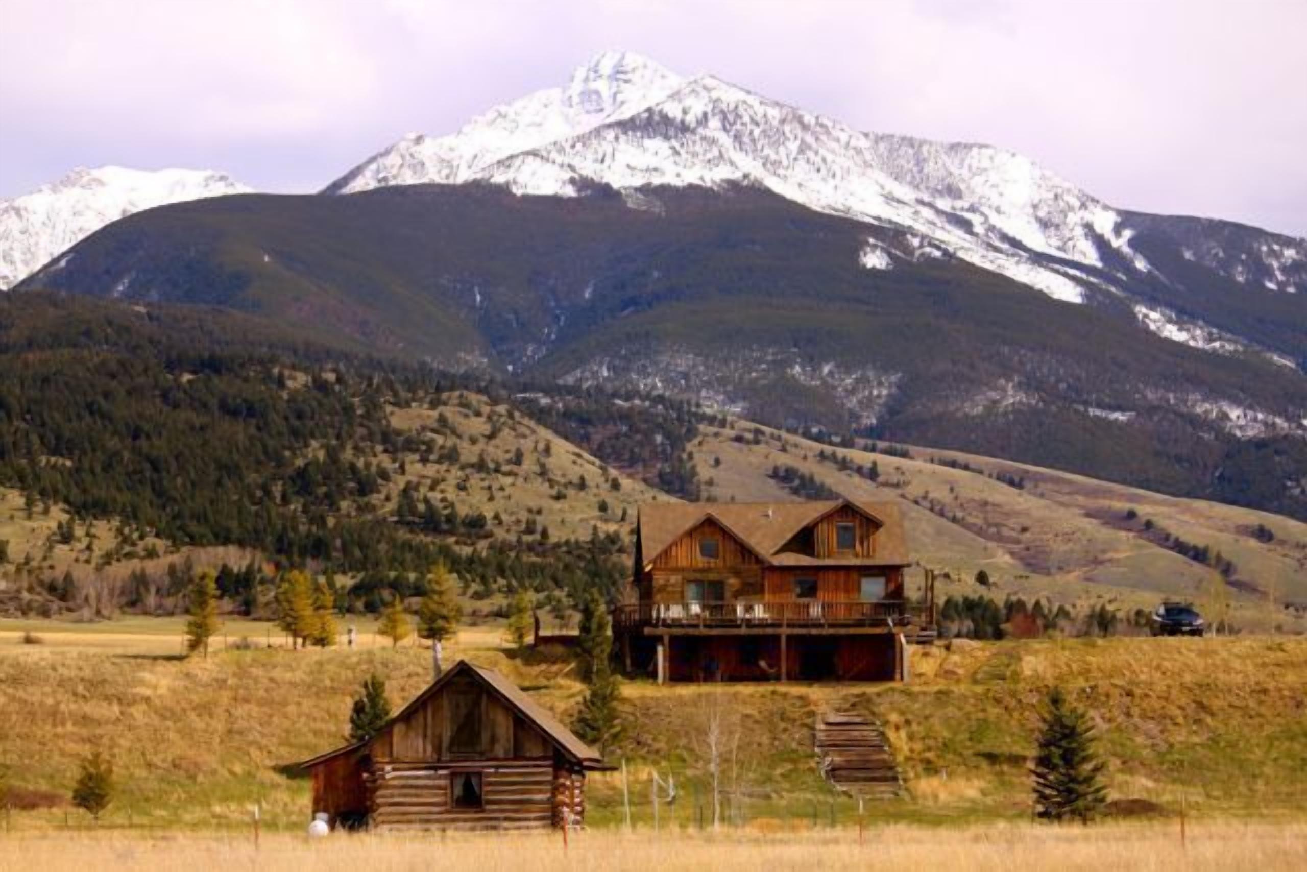 The Yellowstone House