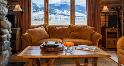 The Yellowstone House and Fisherman's Cabin