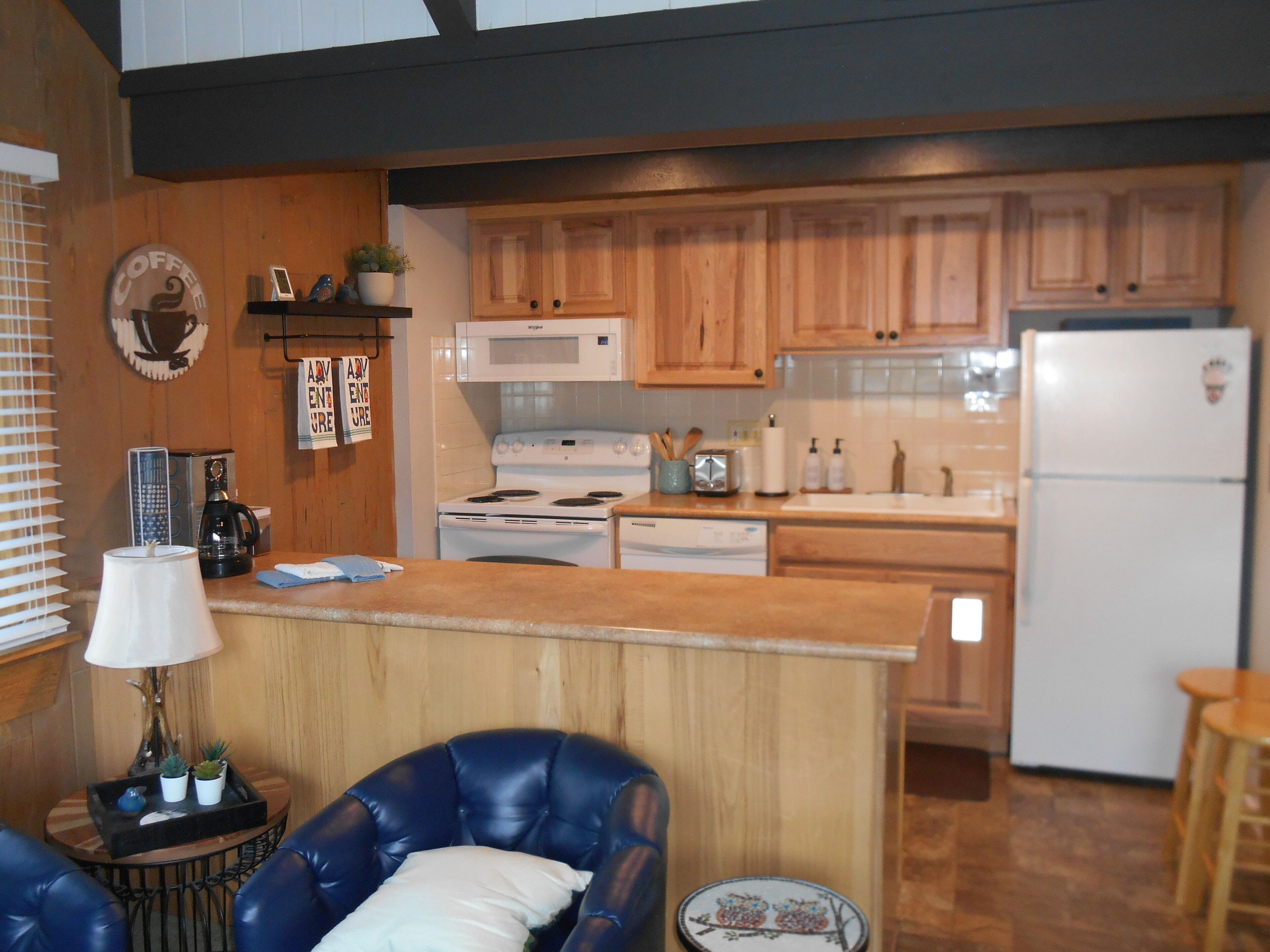 Beautiful 2 bedroom condo with Mountain Views in a quiet peaceful setting.