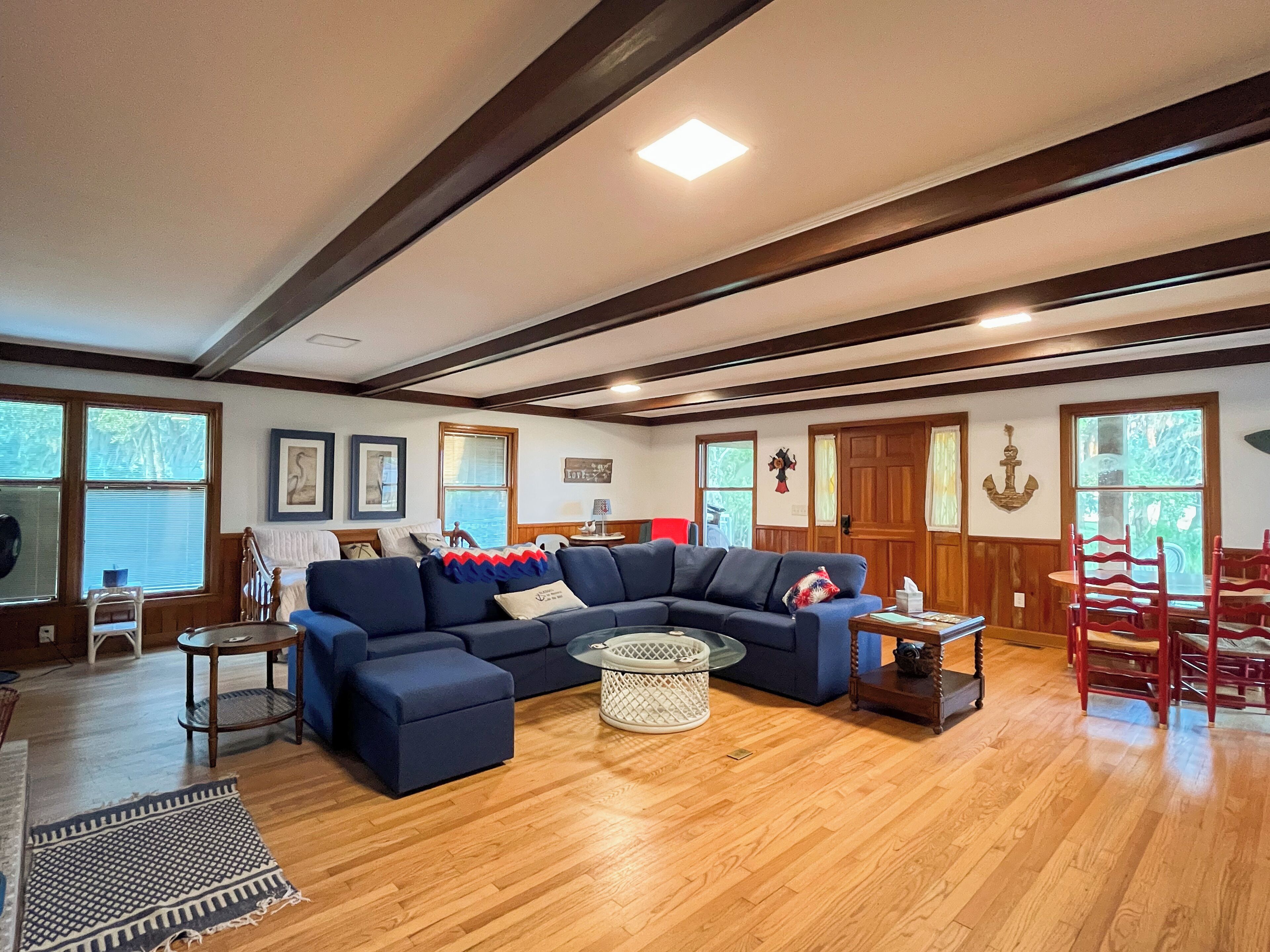 The Inlet Breeze-walk to Marshwalk or out on the Dock