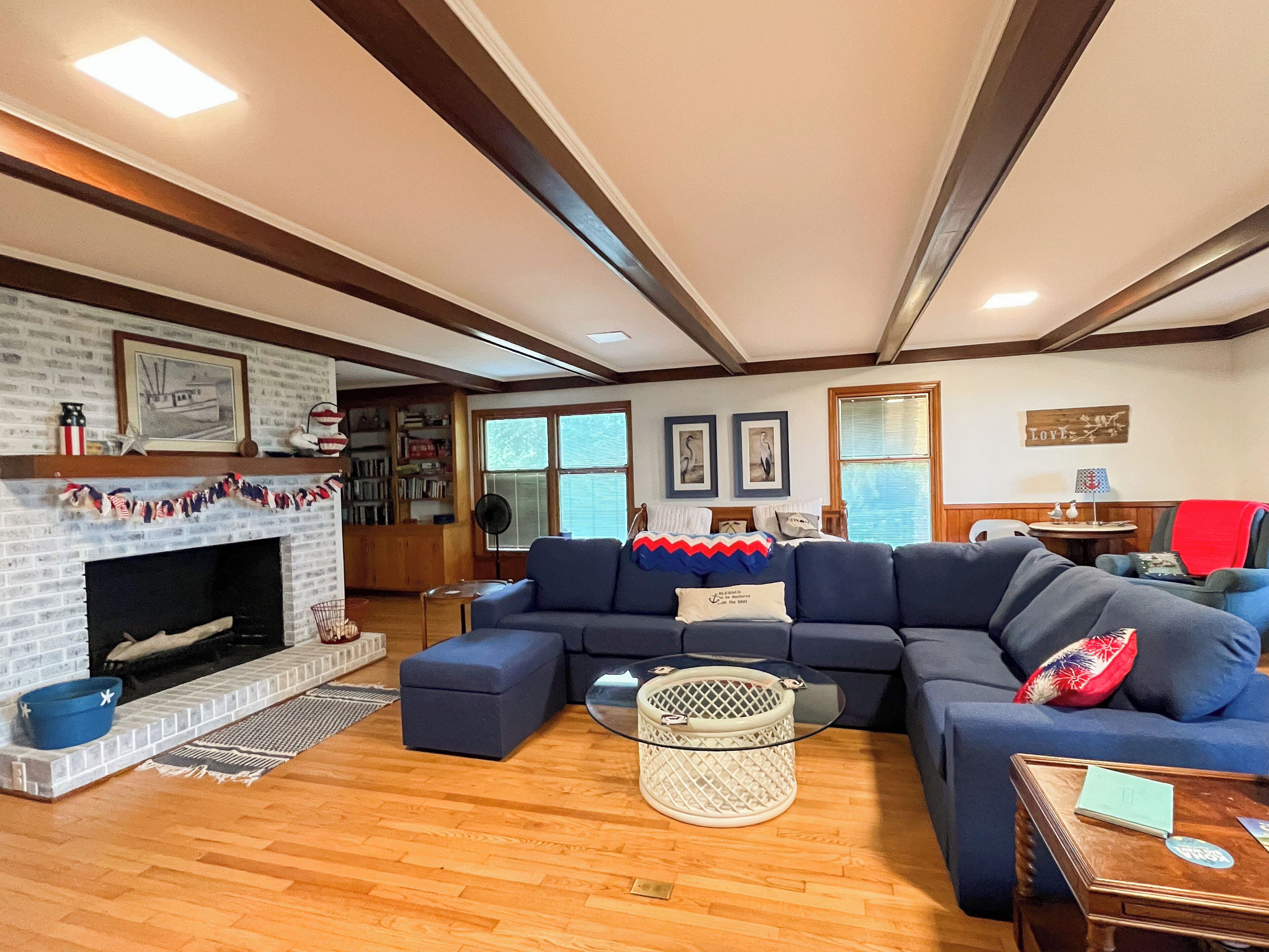 The Inlet Breeze-walk to Marshwalk or out on the Dock