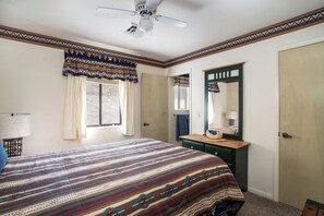 3 bedrooms, iron/ironing board, Internet, bed sheets