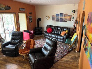 TV connectée, cheminée, jeux vidéo, Netflix