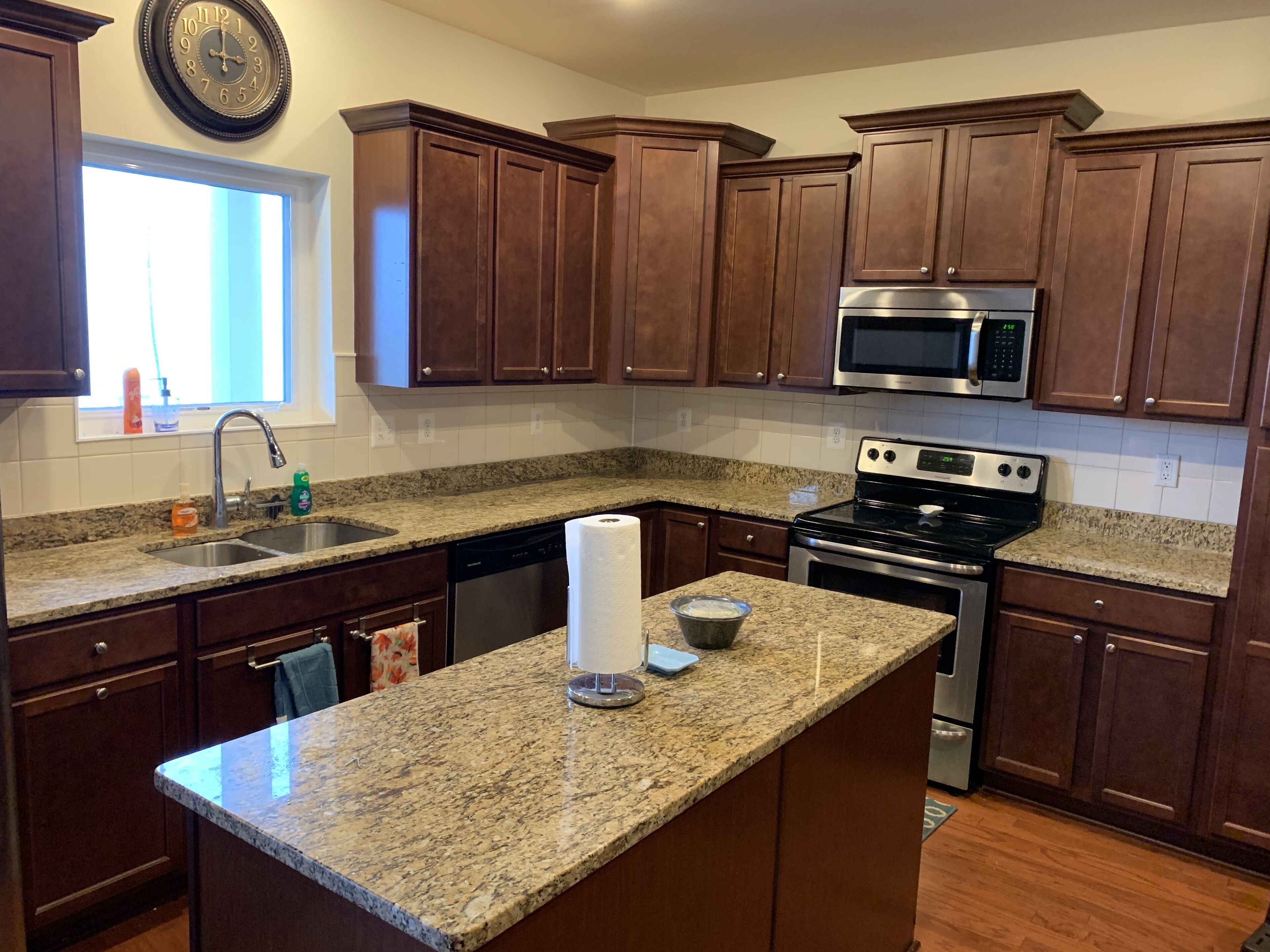 Luxury Bayfront Condominium!