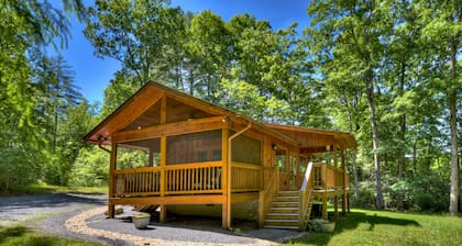 Laurel Escape LLC - Romantic Luxury Cabin : Perfect For 2!
Lodging Cert #033336