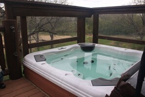 Bain à remous extérieur