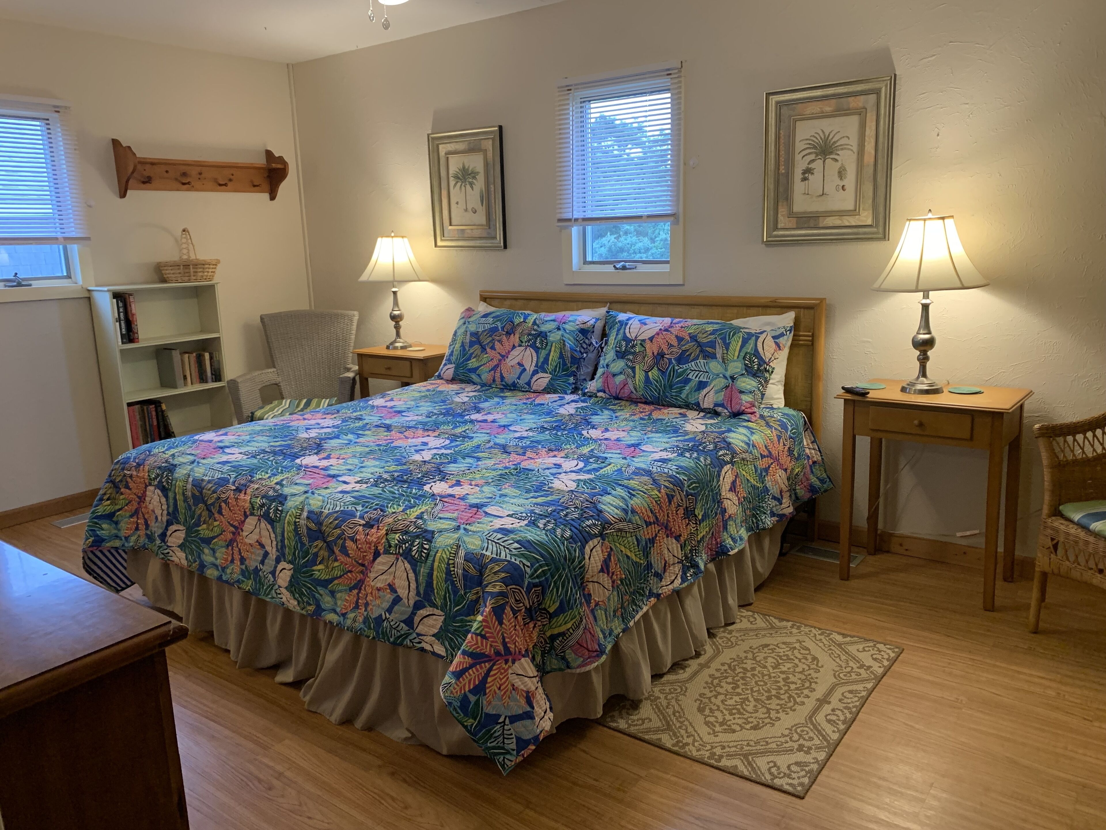 Frisco Beach House! 4 lots back, easy walk to beach, some ocean views