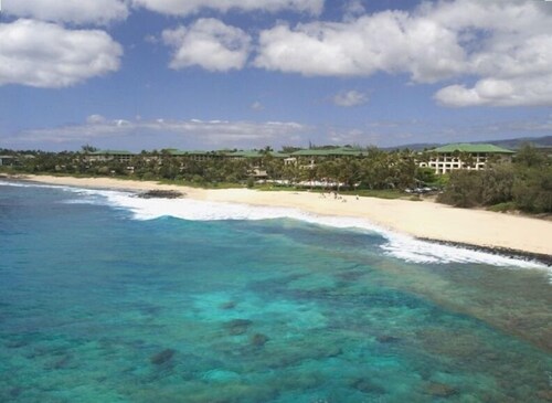 Exquisite Home in the heart of Poipu. Panoramic Views and Your Own Private Pool!