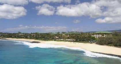 Exquisite Home in the heart of Poipu. Panoramic Views and Your Own Private Pool!