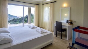 4 habitaciones y escritorio 
