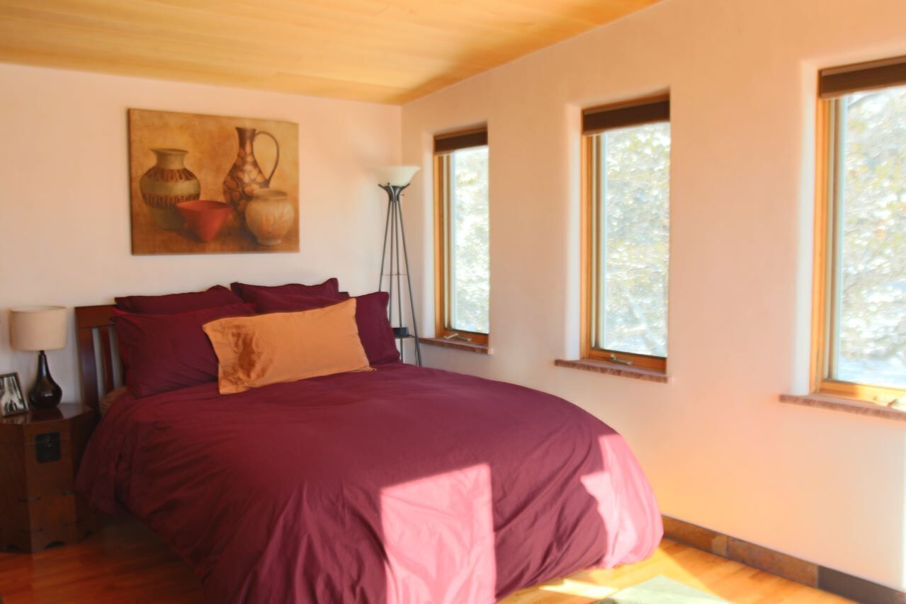 Peaceful Mountain Retreat Home-Beautiful Views, Steam Shower