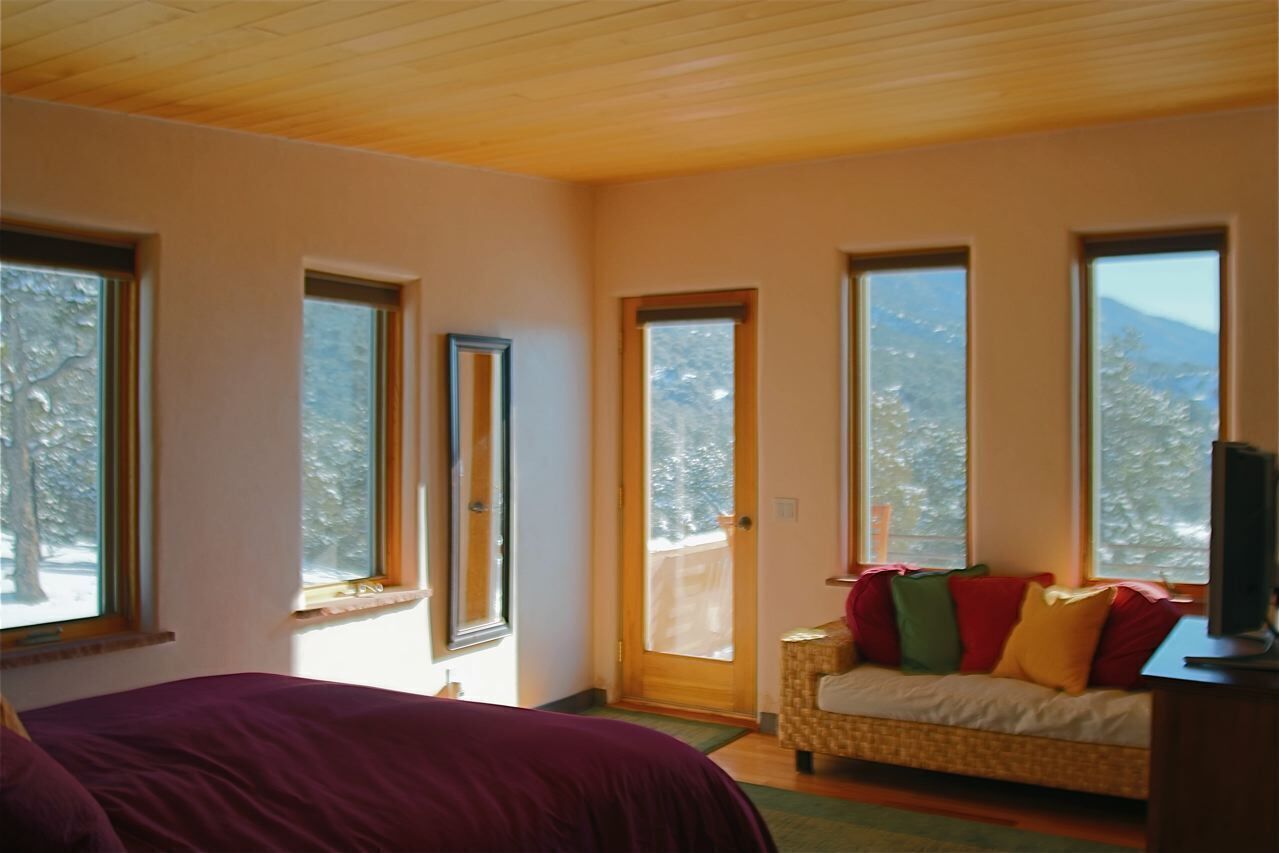 Peaceful Mountain Retreat Home-Beautiful Views, Steam Shower