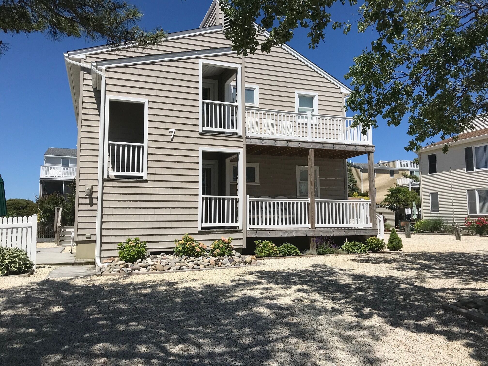 4 Houses To The Beach, Quiet Area, 1st Floor Unit