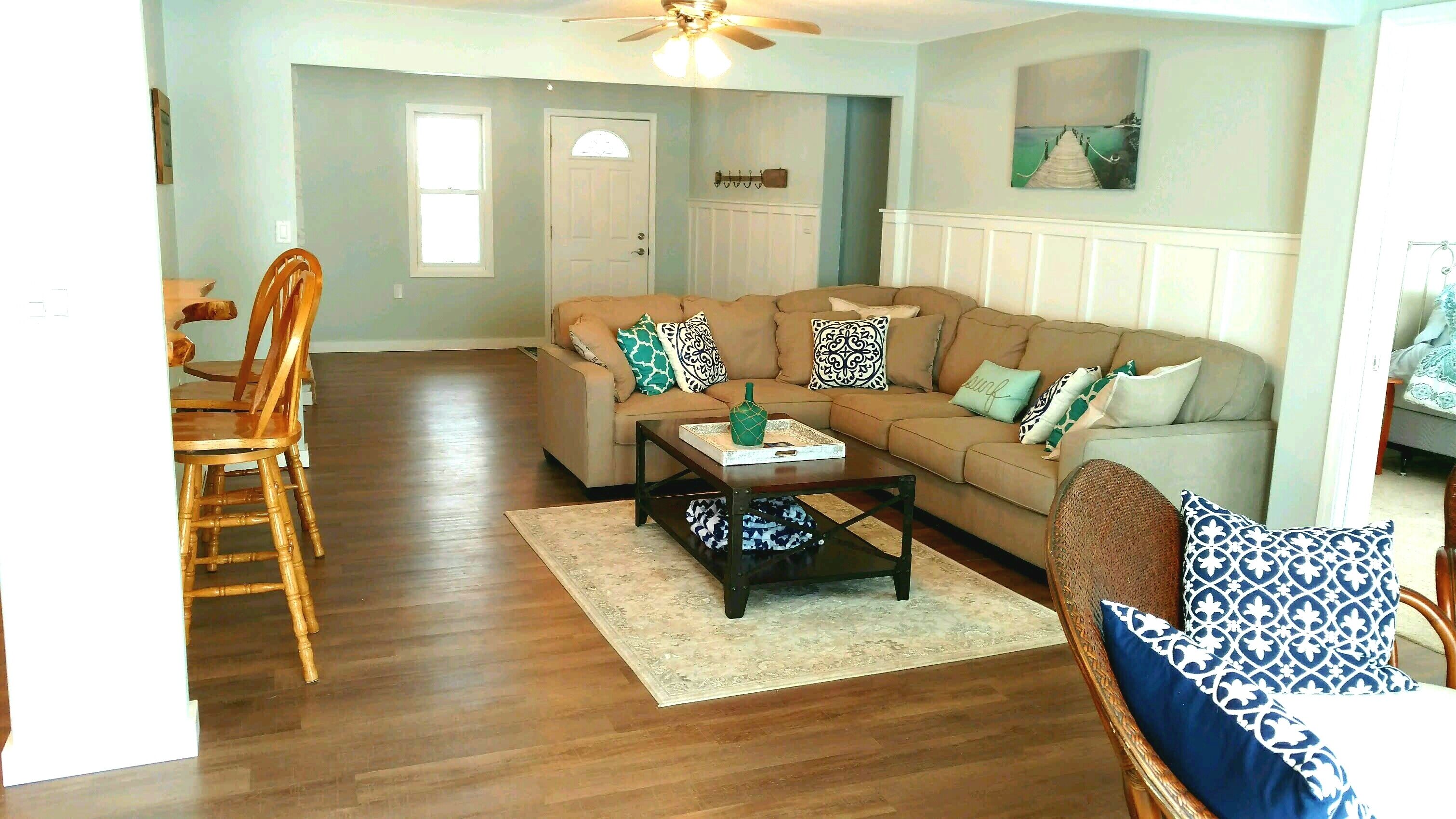 Beautiful Riverside Beach House with private dock/beach frontage