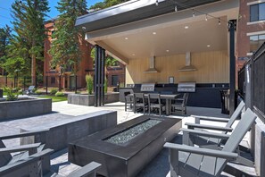 Outdoor dining - LOCATION, LOCATION - Main Street,Town Lift, Pool, Hot tub, Wood Fireplace, A/C (Park City)