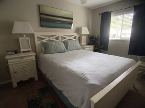 1 slaapkamer, een strijkplank/strijkijzer, gratis wifi, beddengoed