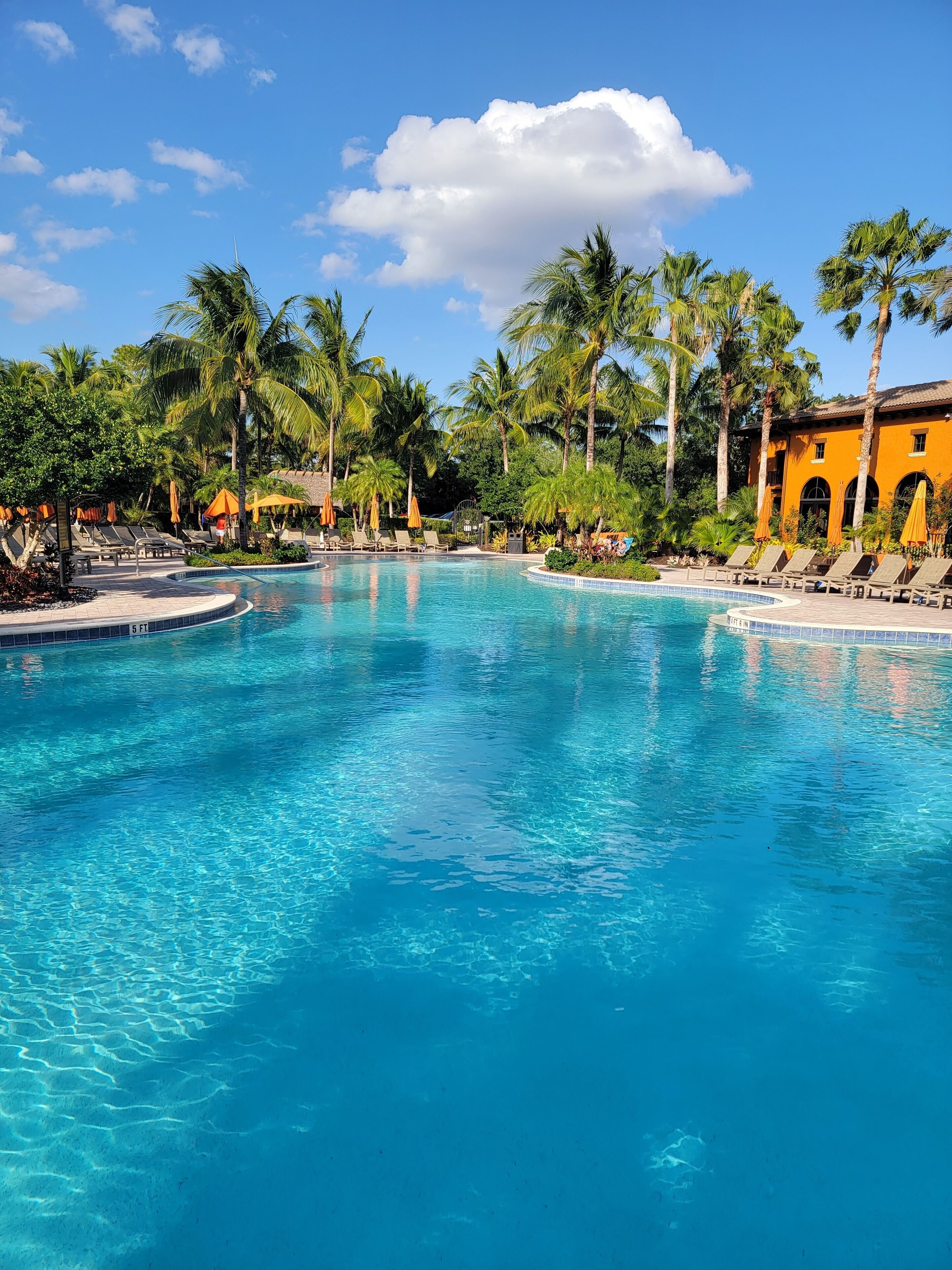 Paradise 3 Bdrm Vacation Home in Naples Florida