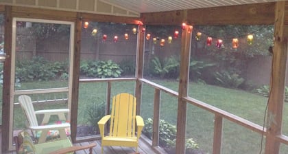 Viehättävä, edullinen Cottage! Kävelymatkan päässä keskustasta Saugatuck