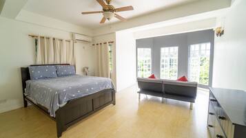 5 bedrooms, in-room safe, iron/ironing board, travel cot