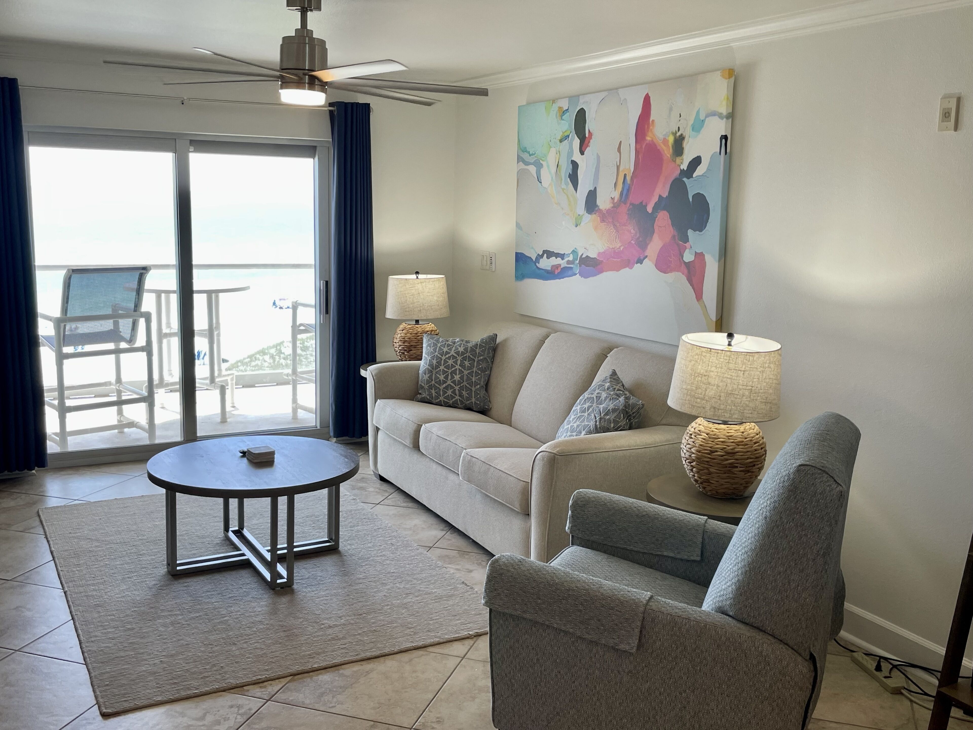 Smart TV, DVD player, books