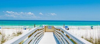 Regency Towers 707 East Tower Perfect Time to Come to the Beach!