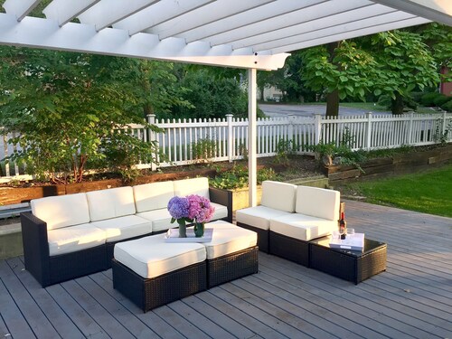 Restored Cottage Across The Street From The Beach!