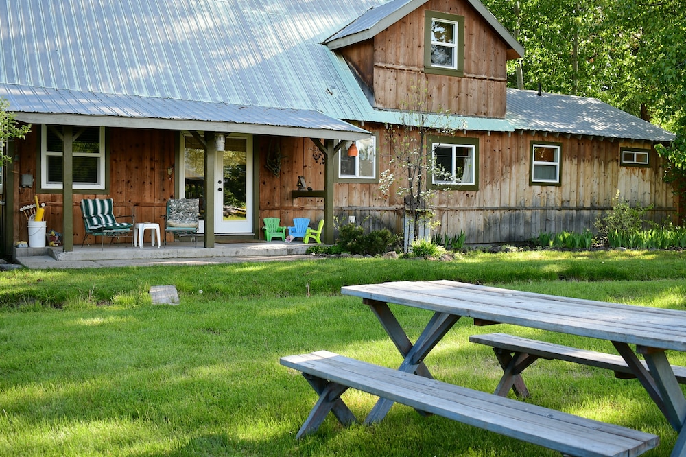 Historic Home in Chester (Lake Almanor)