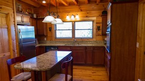 Private kitchen - Toccoa River Frontage With Year-Round Mountain Views (Suches)