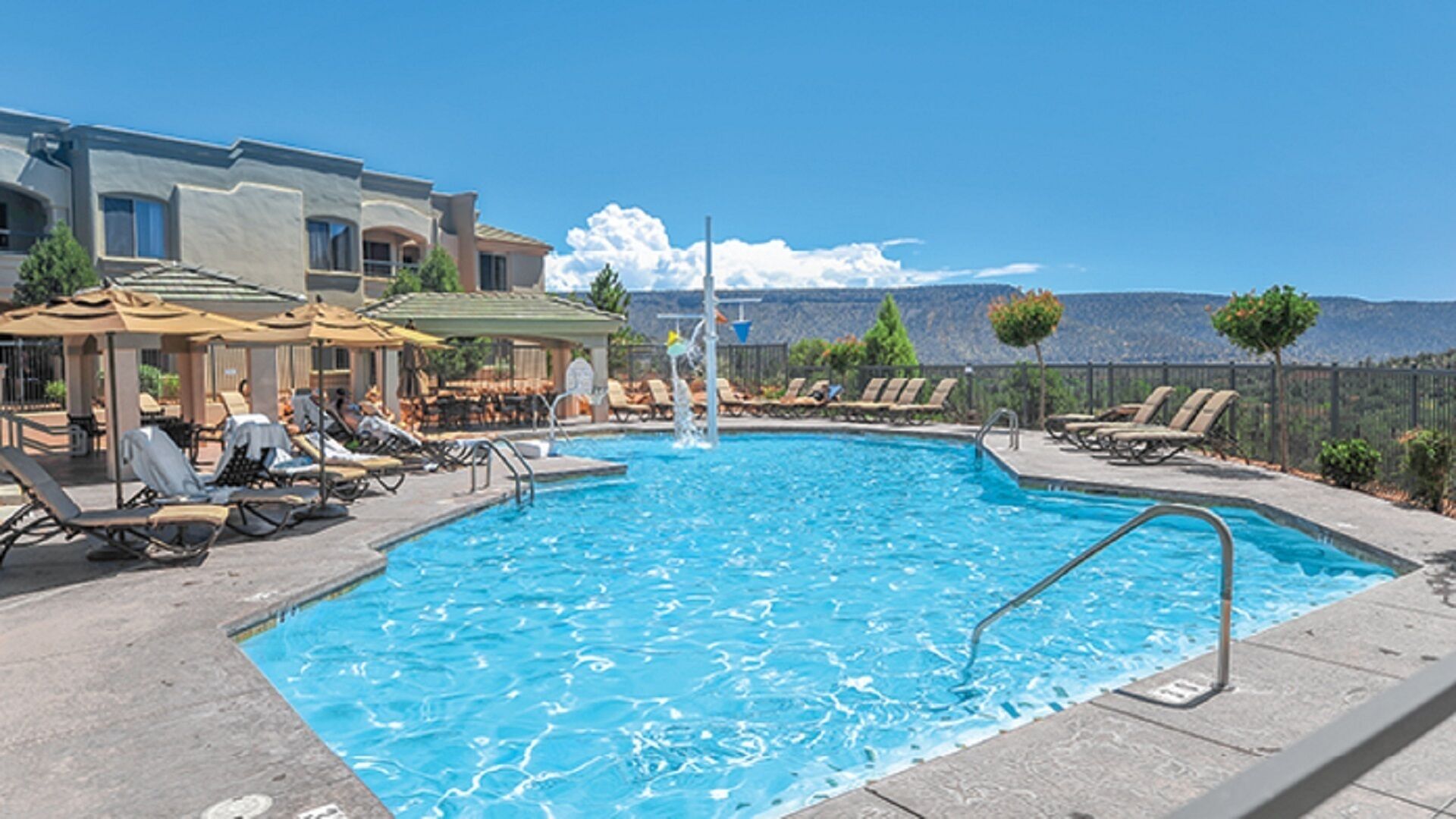 1 BDRM SLEEPS 4~ GREAT VIEWS~ GOLF TENNIS RAFTING TRAILS FISHING CLIMBING & MORE