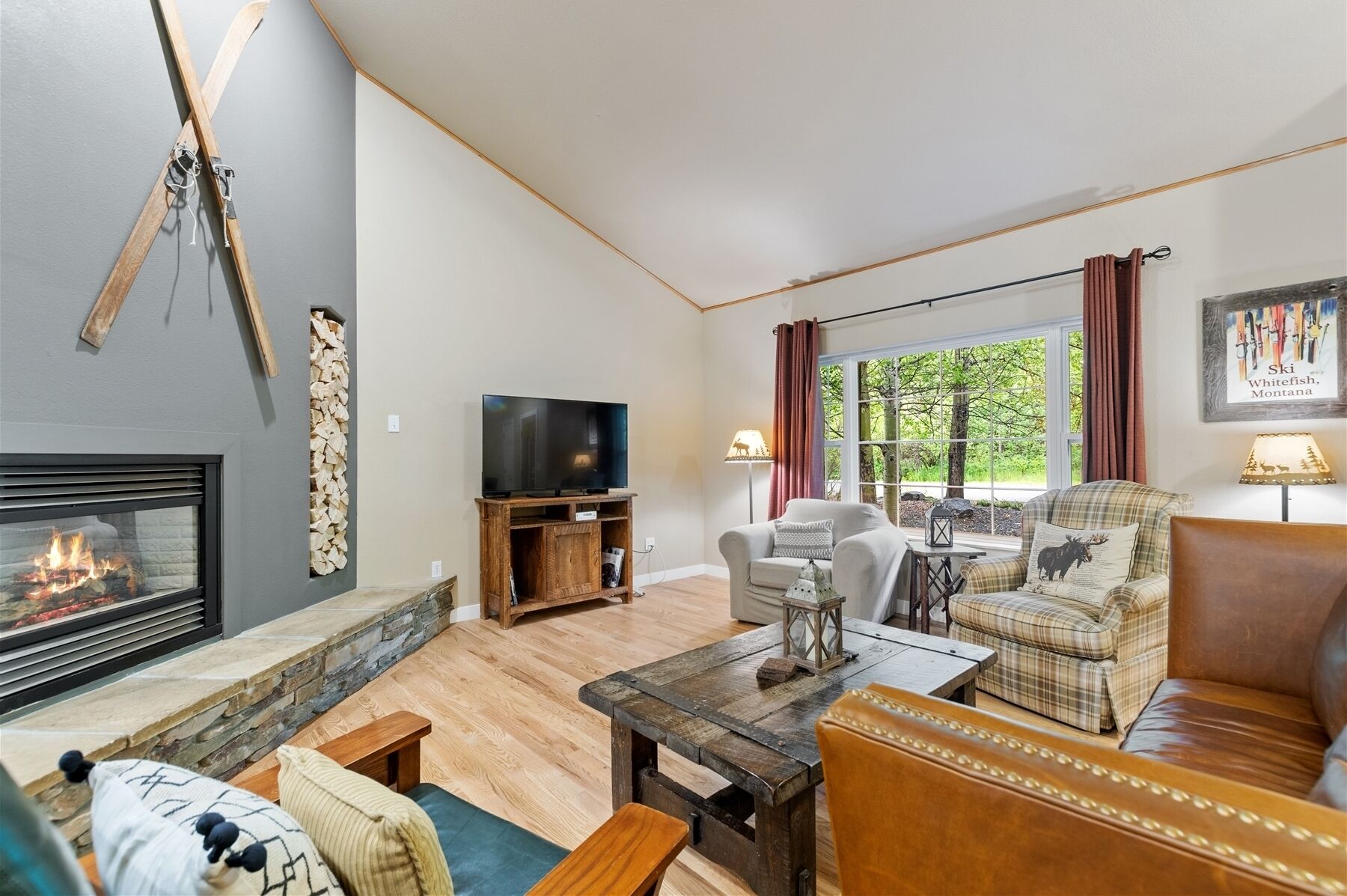 Suncrest Hideaway-Beautiful Vacation Rental Townhome Just Minutes from Big