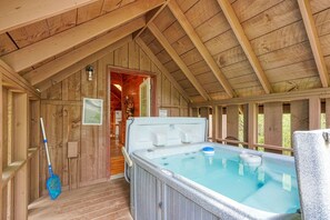 Bain à remous intérieur