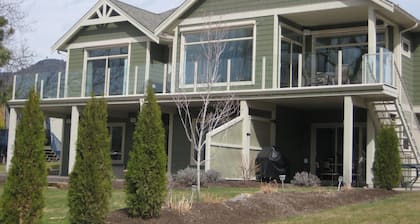 Waterfront Self Contained 1 or 2 bedroom Suite in Oliver B.C.