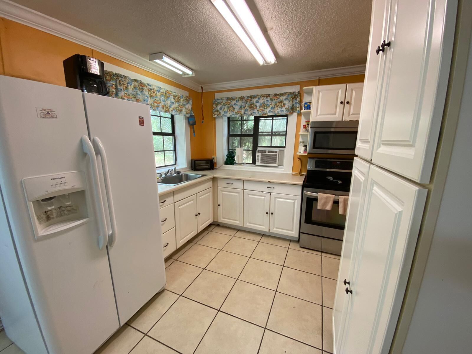 Waterfront Home with Dock *Sleeps 14*