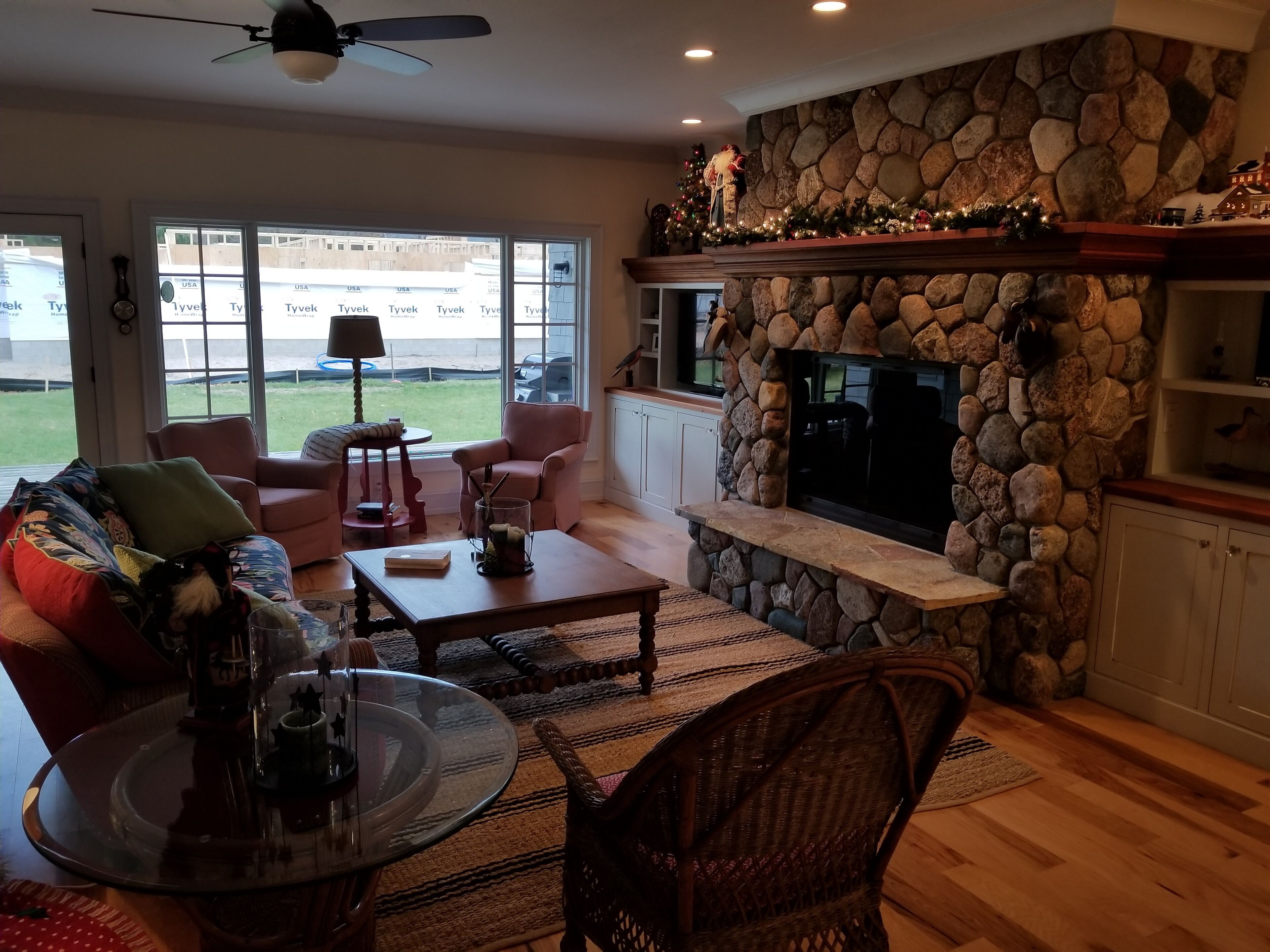 Beautiful New Home In Town And Close To Water