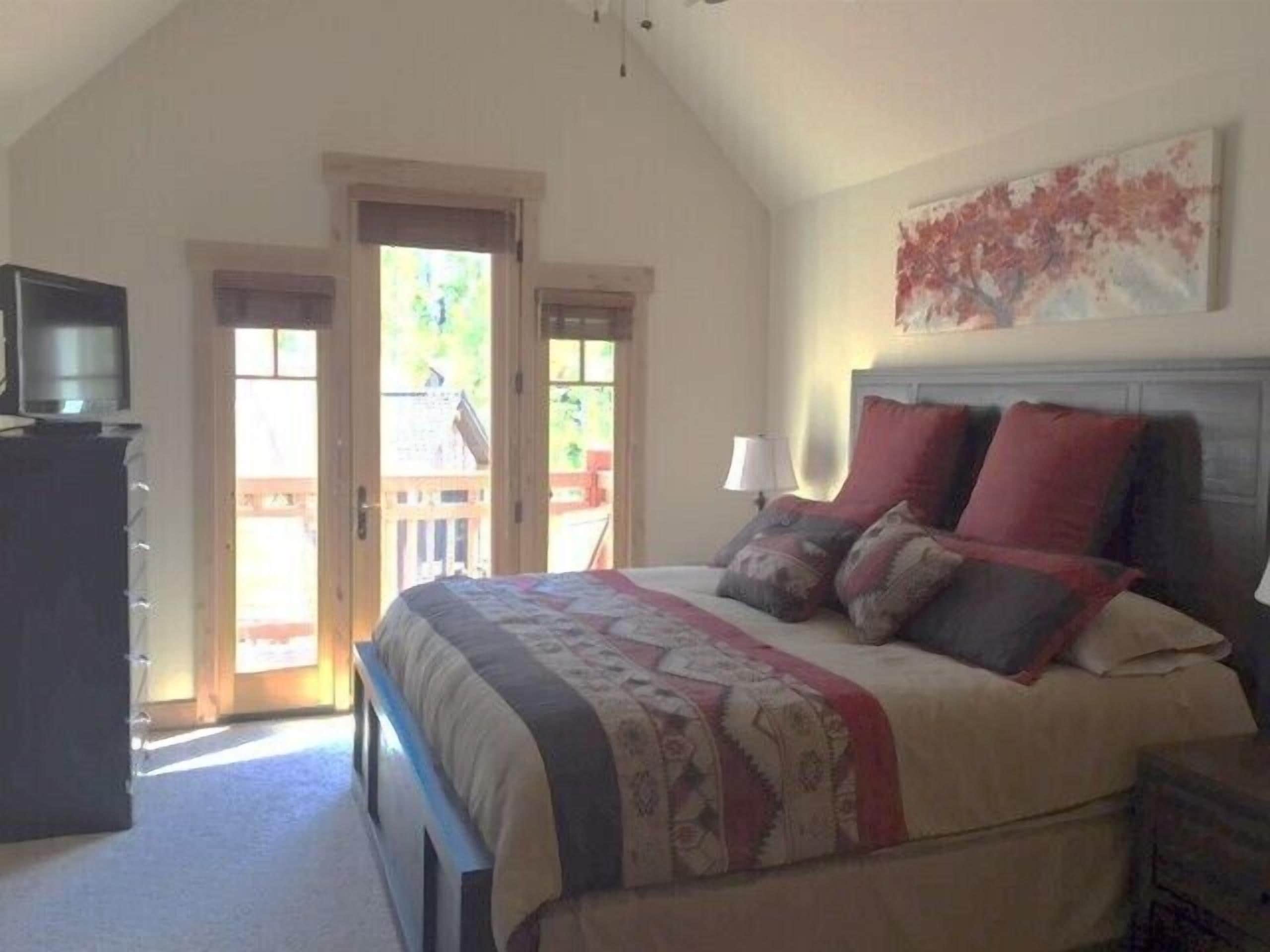 Perfect Mountain Vacation Getaway!