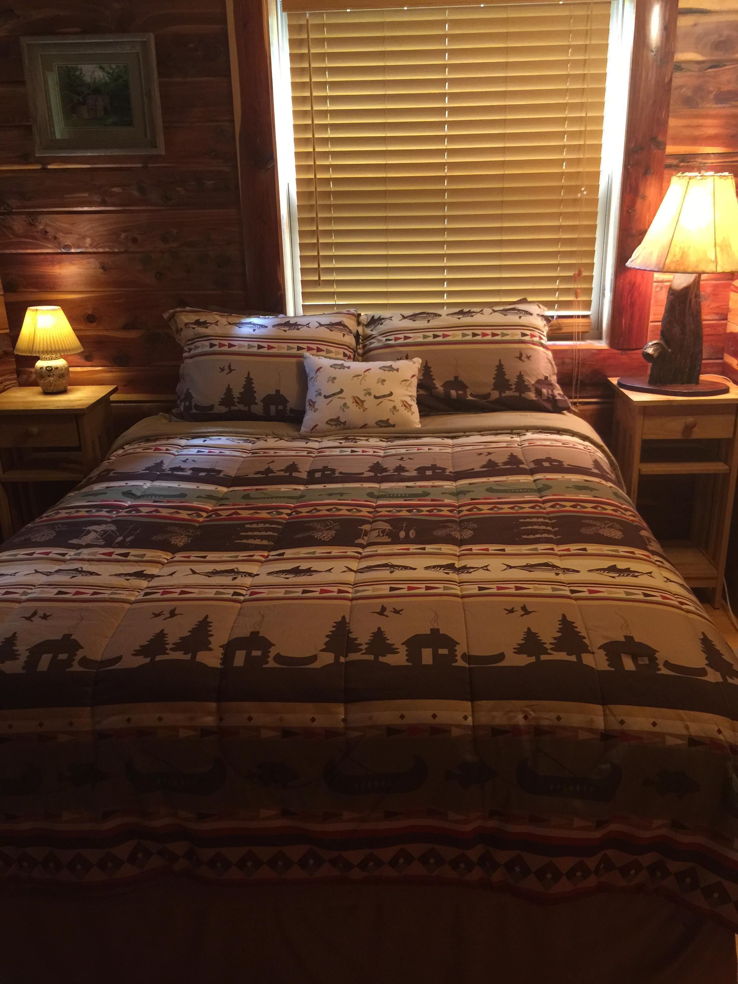 Dogwood Cabin of Deer Lodge Cabin Rentals is a Secluded Ozark Mointain Log Cabin