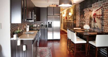 Fabulous location, wonderful accommodations, walk to everything!!