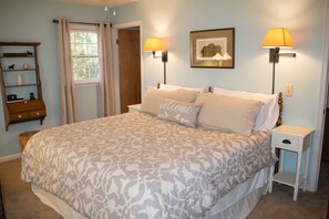 3 Schlafzimmer, Schreibtisch, Bügeleisen/Bügelbrett, Reisekinderbett