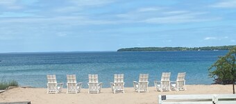 Quiet, Private, Waterfront - Luxury on 125 Ft. of Suttons Bay