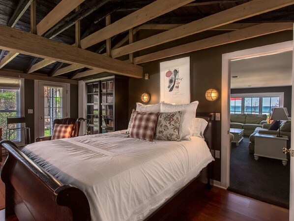 1 bedroom, iron/ironing board, Internet, bed sheets