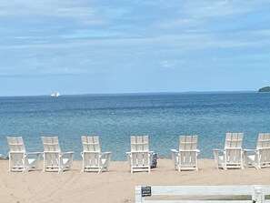 Accommodatie ligt op het strand