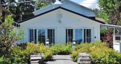 Quiet, Private, Waterfront - Luxury on 125 Ft. of Suttons Bay
