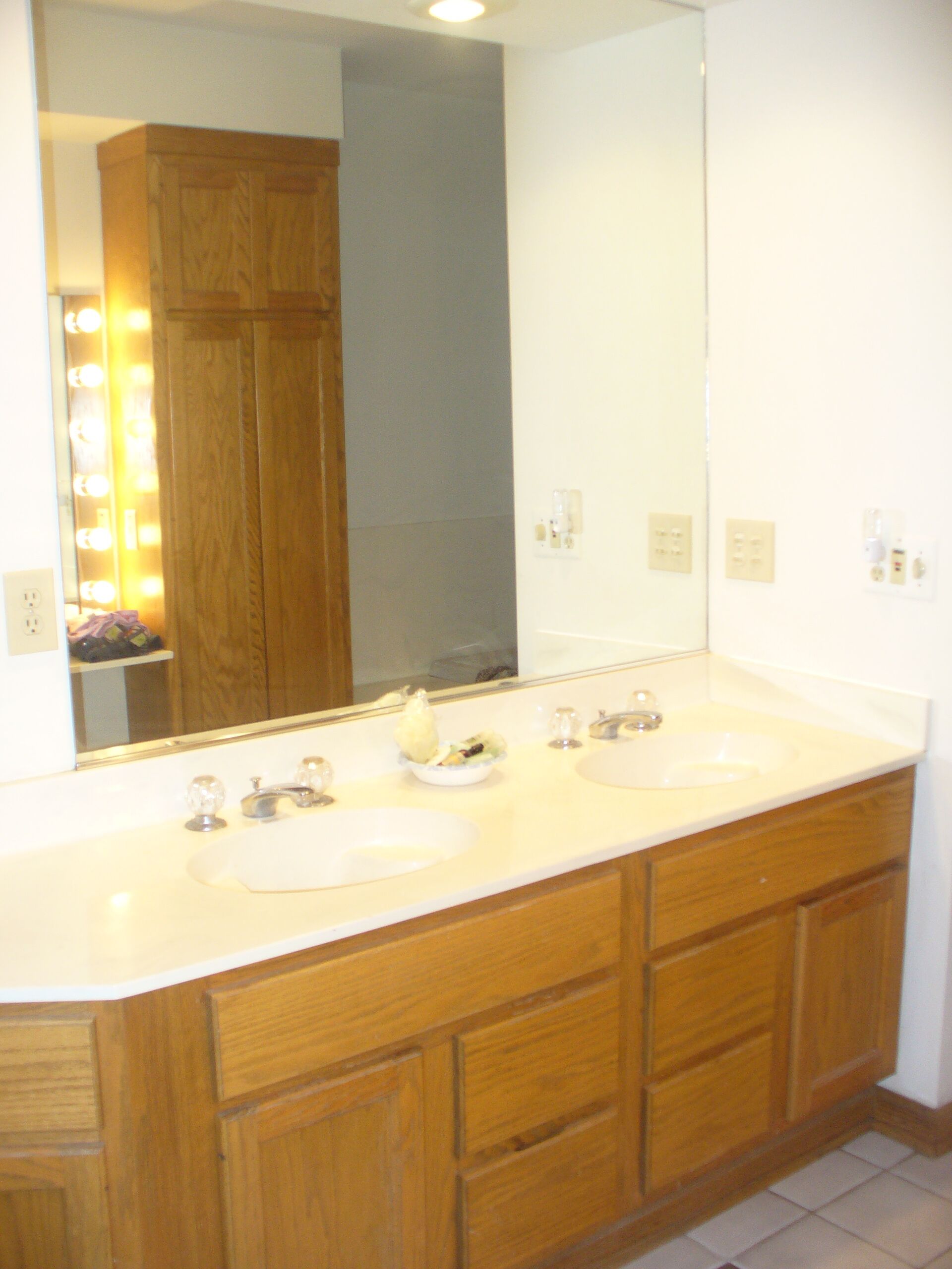 Best Location in Columbus 2800 sq ft  safe - quiet street  Great access to city