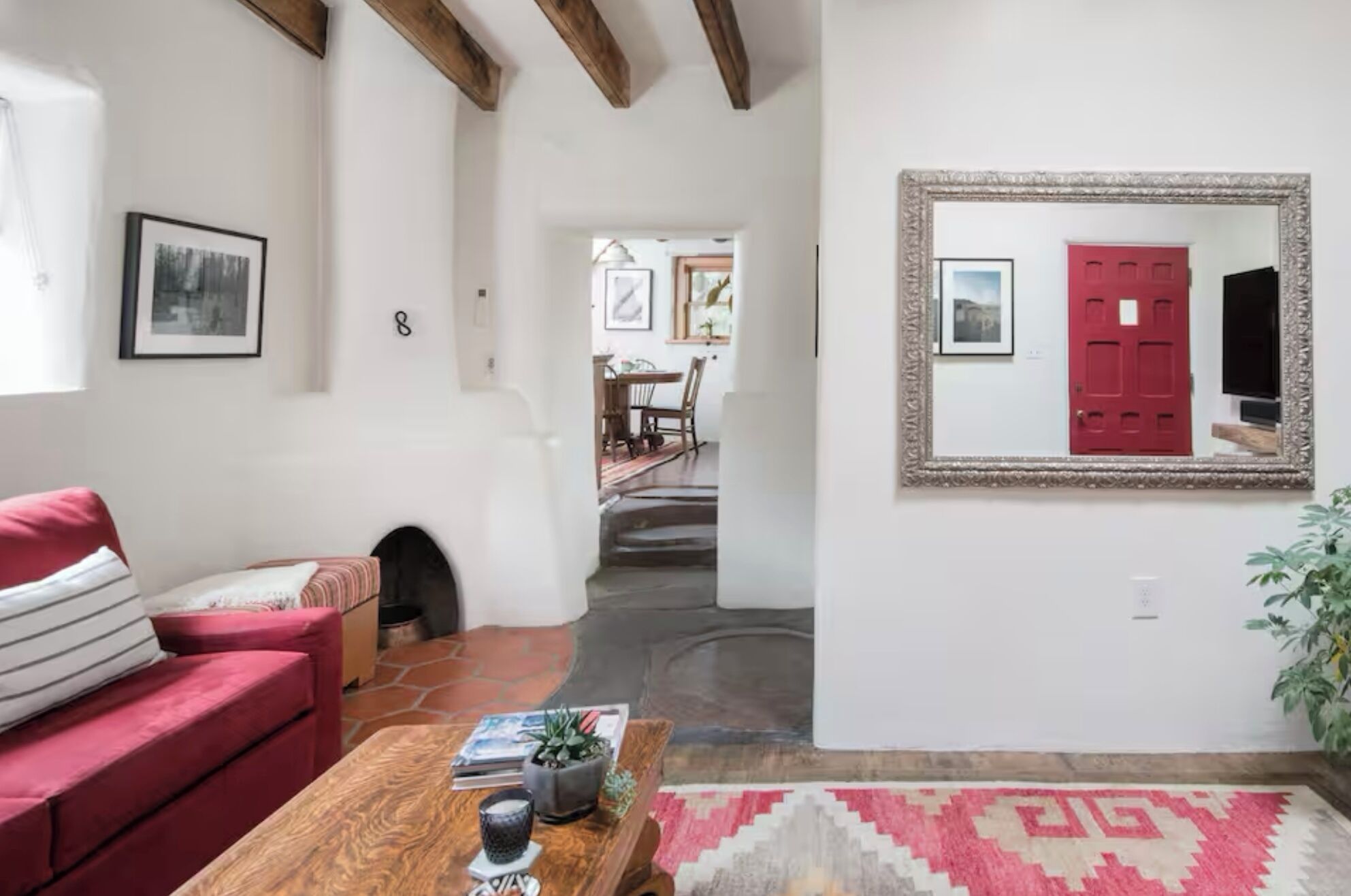 Smart TV, fireplace, Netflix, DVD player