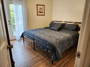 3 多间卧室、办公桌、熨斗/熨衣板、免费 WiFi