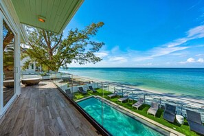 A heated pool - Cloud 9 - BeachFront Splendor (Anna Maria)