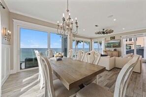 Dining - Cloud 9 - BeachFront Splendor (Anna Maria)
