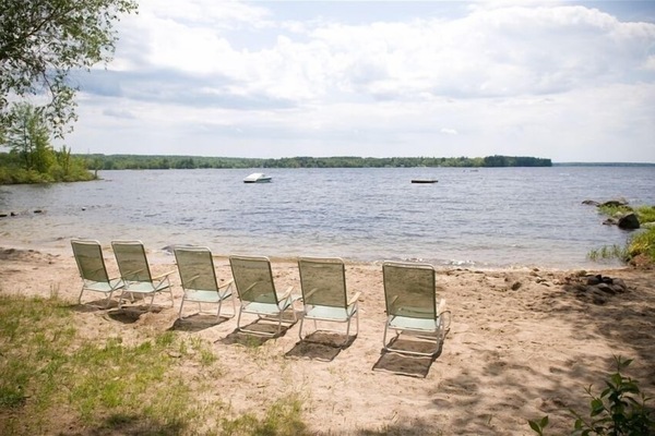 75' of sandy beach