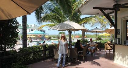 Beautiful Ocean Village Condo - Private Beach/Golf/Tennis/Pool