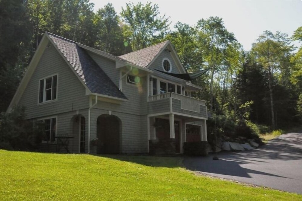 Exquisite Carriage House in Beautiful Coastal Maine